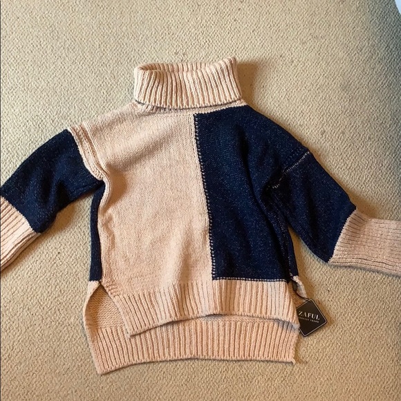 Sweater - Picture 1 of 1